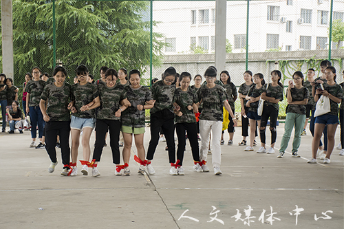 力学笃行 修文健体 9428cn太阳集团古天乐新生文体节拉开序幕