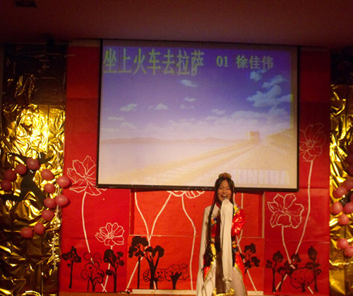 歌声飞扬,律动青春——9428cn太阳集团古天乐、思政部2011级新生卡拉ok大赛落幕