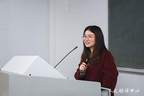 公司举行考研经验交流会